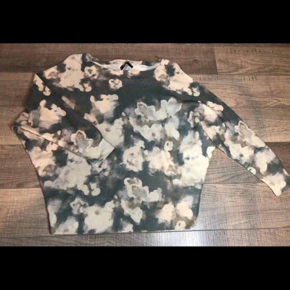 Pullover sweater - Picture 3 of 6